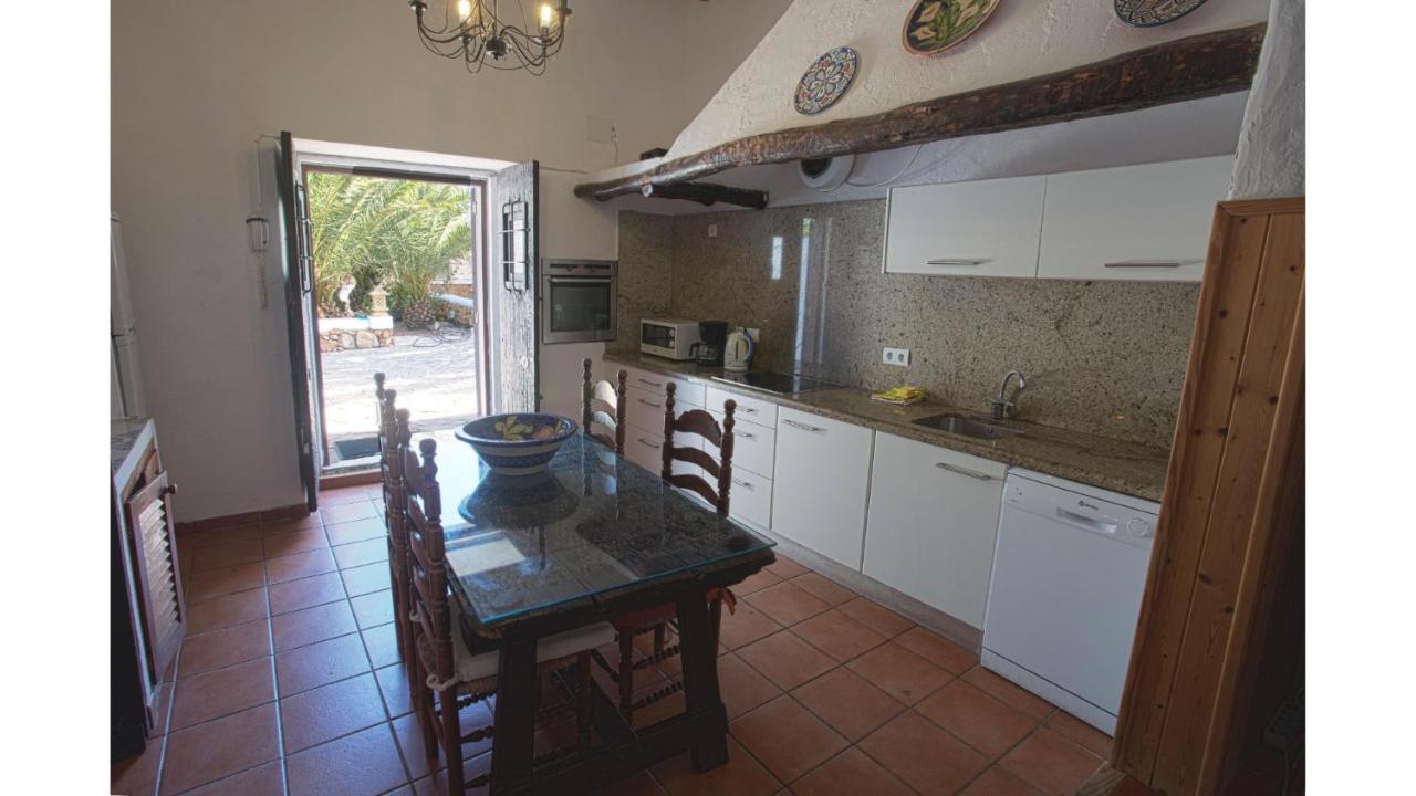 Villa Daniel 5 Mins By Taxi Into Ibiza Town Sant Jordi de ses Salines Kültér fotó